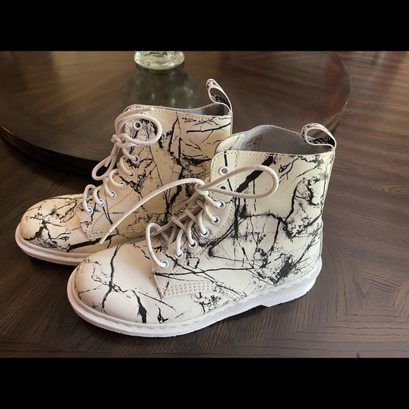 Dr. Martens Shoes - Dr. Martens “Doc” Black and White Marbled Pascal Style size ladies 11
